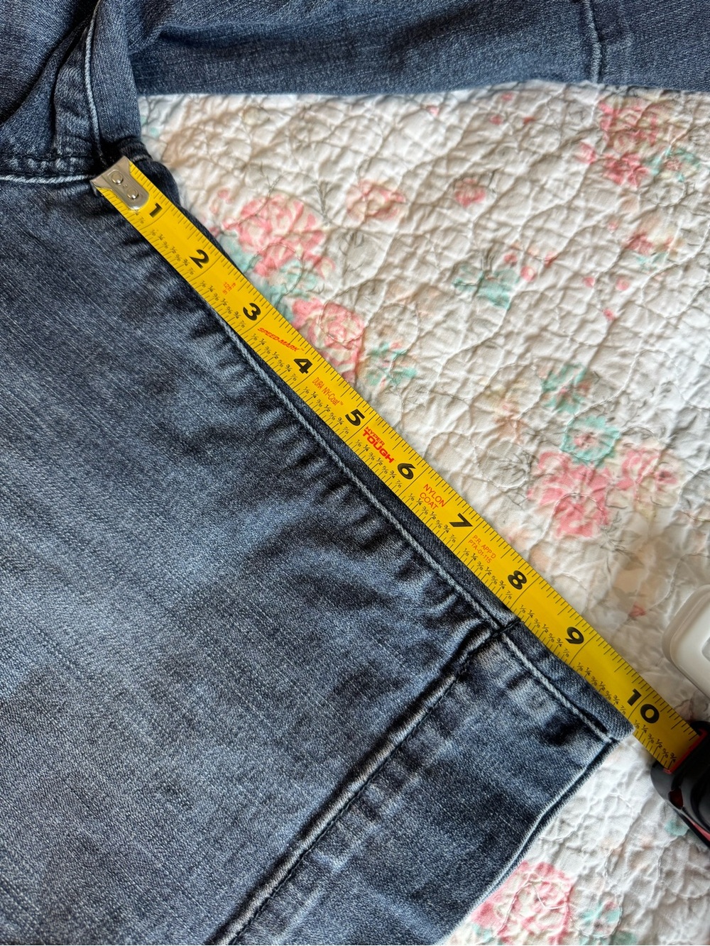 KUT From The Kloth Natalie Bermuda Shorts Sz 10 Dark Wash Denim Mid Rise - Picture 8 of 9